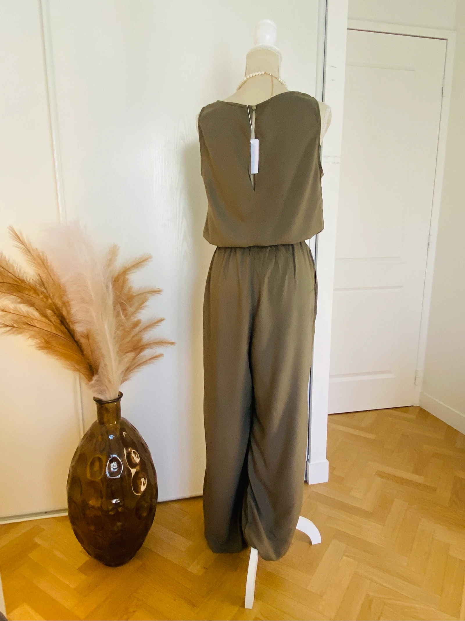Macacão cáqui Lascana - Elegância e fluidez – photo 4